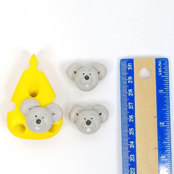 Vtg Kitchen Refrigerator Magnets Mouse Mice Cheese - Picture 7 of 8